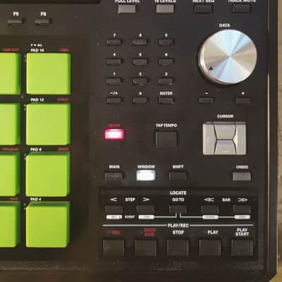 Akai MPC2500 Music Production Center 2005 - 2013 - Black image 7