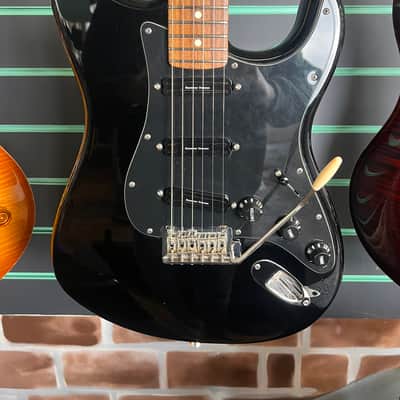 Fender American Standard Stratocaster Shawbucker HSS Black 2016 Modified image 5