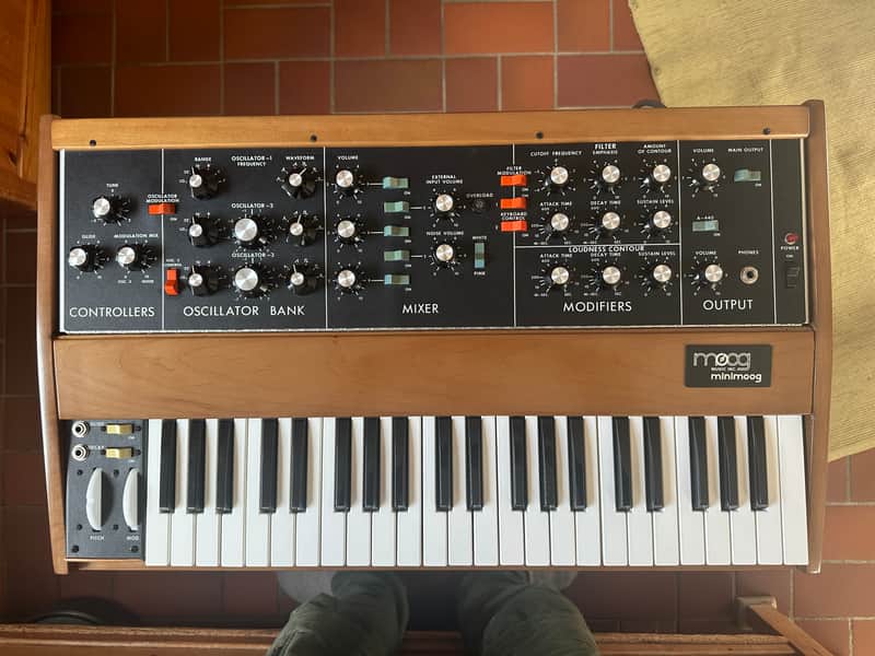 Moog Minimoog Model D 44-Key Monophonic Synthesizer 1971 - 1982 - Black / Wood image 1