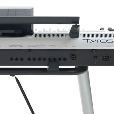 Yamaha Tyros 5 61 XL image 7