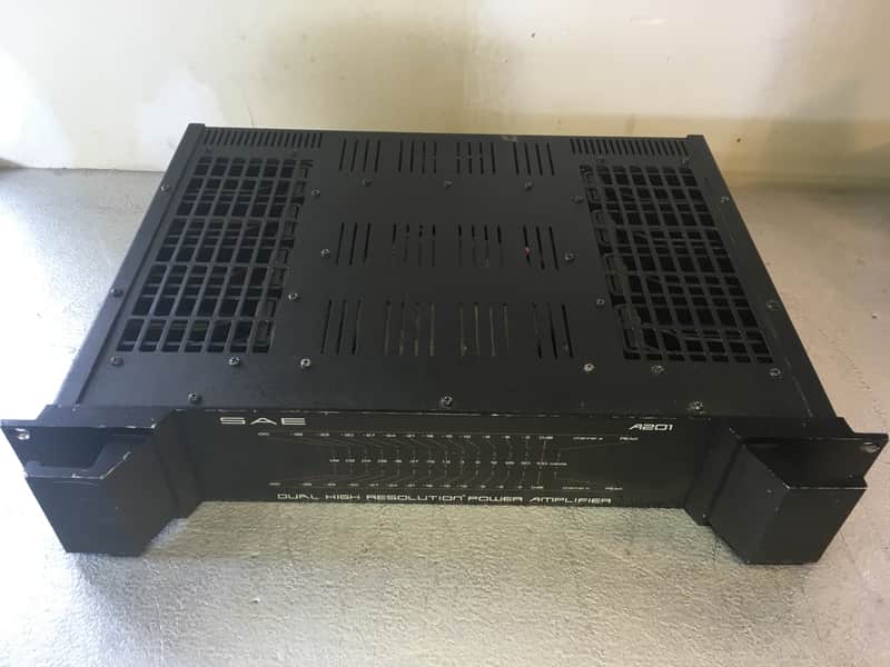 SAE A201 Dual High Resolution Power Amplifier - Good Working