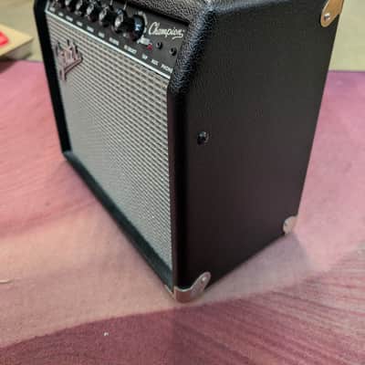 Fender Champion 20 image 4