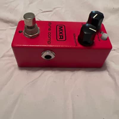 MXR M-291 Dyna Comp Mini 2016 - Present - Red image 2