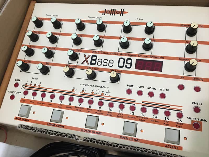 JoMoX Xbase 09 image 1