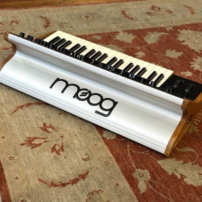 Moog Subsequent 37 Paraphonic Analogue Synthesier image 5