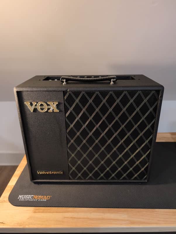 Vox Valvetronix VT40+ 40-Watt 1x10 Modeling Guitar Combo Amp | Reverb
