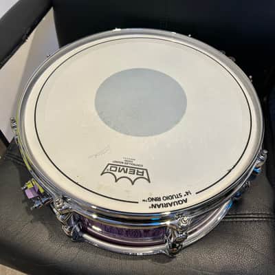 Tama Mike Portnoy signature snare 14x5.5”  2026  -  Purple sparkle with white Smokey effect image 2