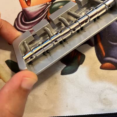 Hipshot B-Style FM3 Fender 5-String Aluminum Bridge - Satin image 3