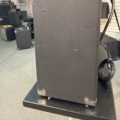 Fender '68 Custom Vibrolux Reverb 35w All tube image 2
