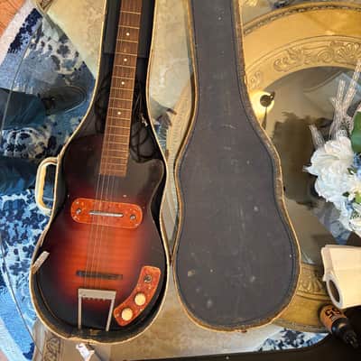 1952 Kay- “Peanut” Model K-125 image 20