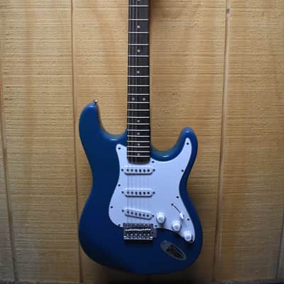 New York Pro Stratocaster 2000's - Blue image 1