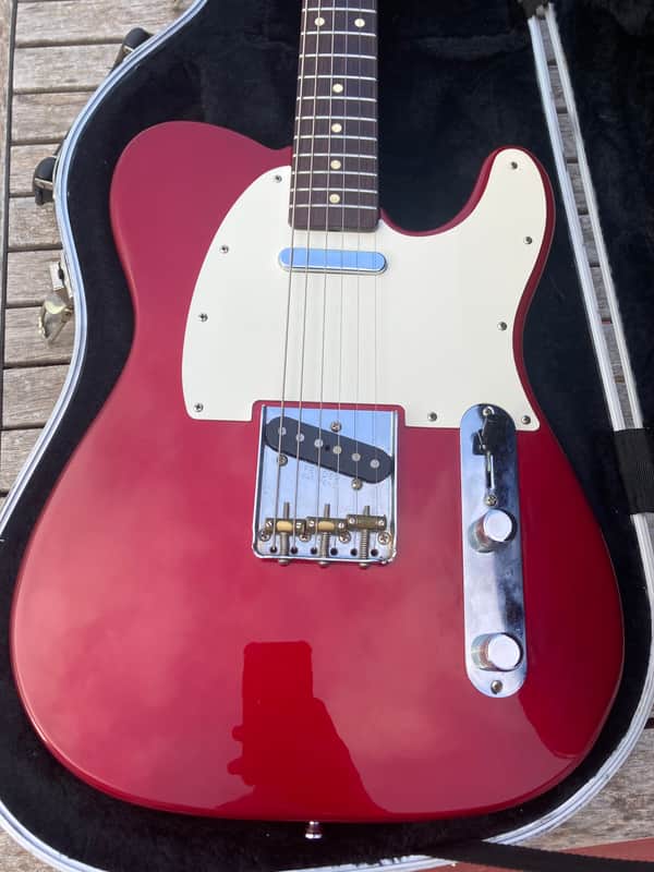 Fender Muddy Waters Artist Series Signature Telecaster 2001 - 2008 - Candy Apple Red