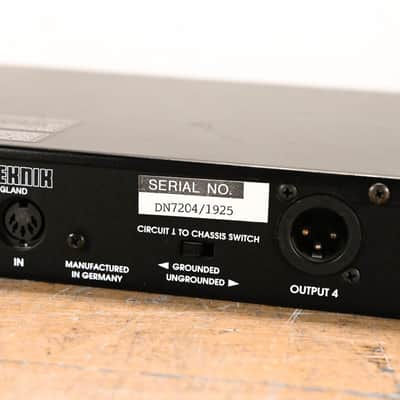 Klark Teknik DN7204 Digital Delay and EQ CG01XTM image 10