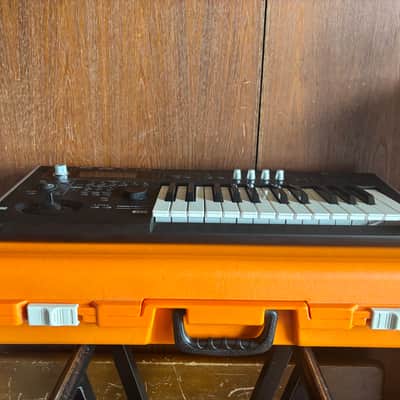 Korg micro X synthesizer/controller Black w/ case, power supply microX image 4