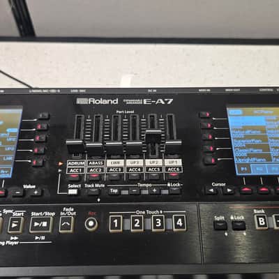 Roland E-A7 Arranger Keyboard(Used) image 3