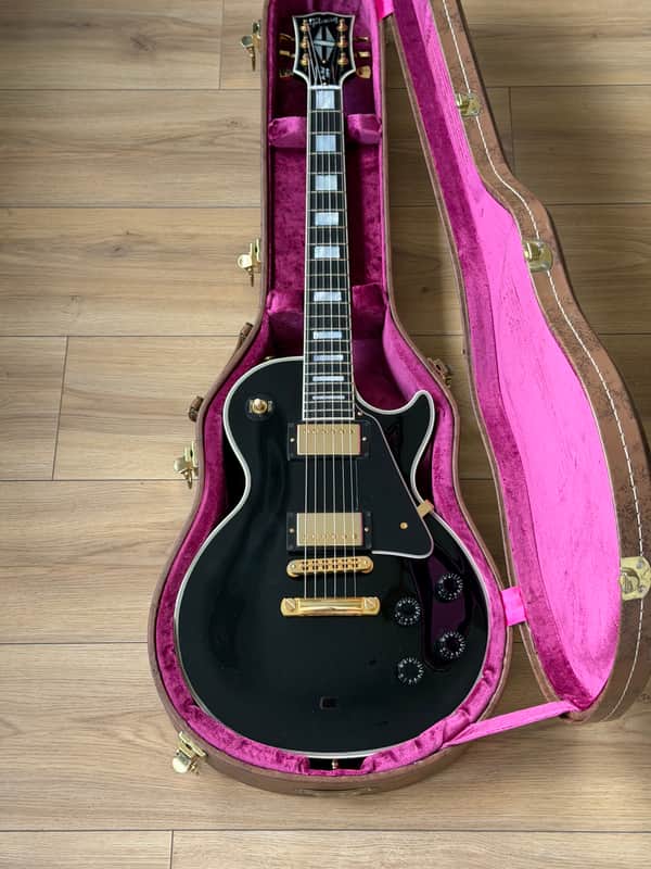 Gibson Les Paul Custom with Gold Hardware 2012 - 2018 - Ebony image 1