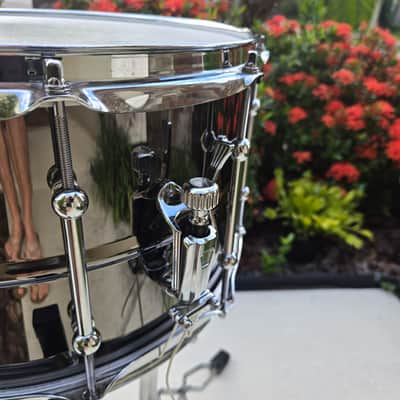 Ludwig Universal Brass 8x14" Snare Drum - Black Nickel over Brass image 4