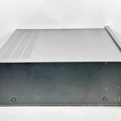 Mcintosh MX132 AV Control Center/ Processor/ Pre-Amplifier image 6