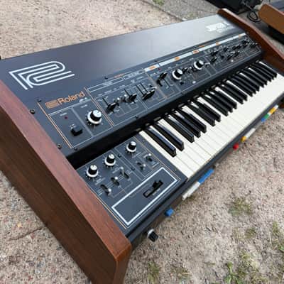 Roland Jupiter 4 in absolutely GREAT condition!! with MIDI image 2