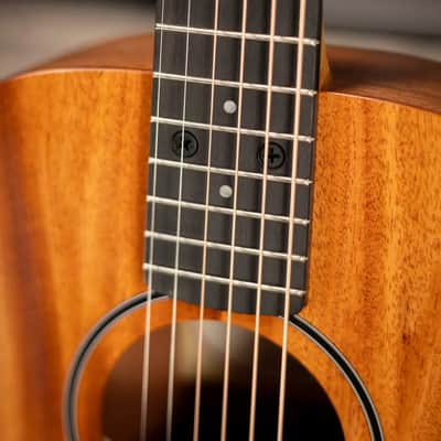 Taylor BT2 Left-Handed Baby Taylor Acoustic Guitar with Gig Bag image 9