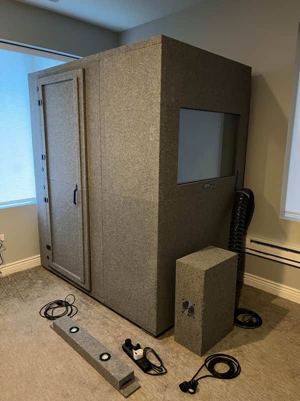 DEMVOX ECO200 Soundproof Booth image 1