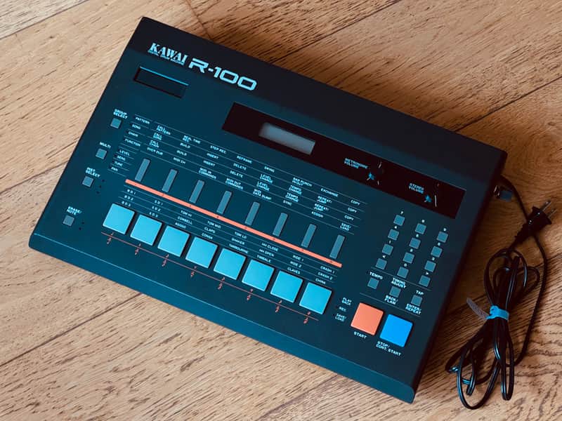 Kawai R100 with Circuitbenders ROM switcher mod image 1