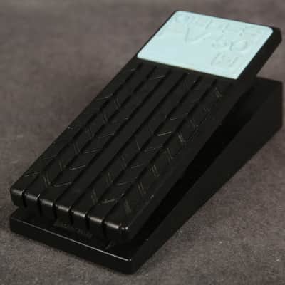 Boss FV-50H High-Impedance Stereo Volume Pedal - 2nd Hand image 5