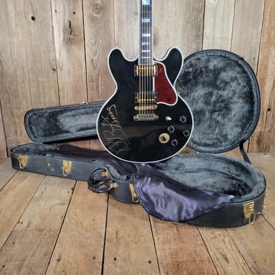Gibson BB King Lucille Signature 2004 Signed by BB King with Pictures - Black image 25