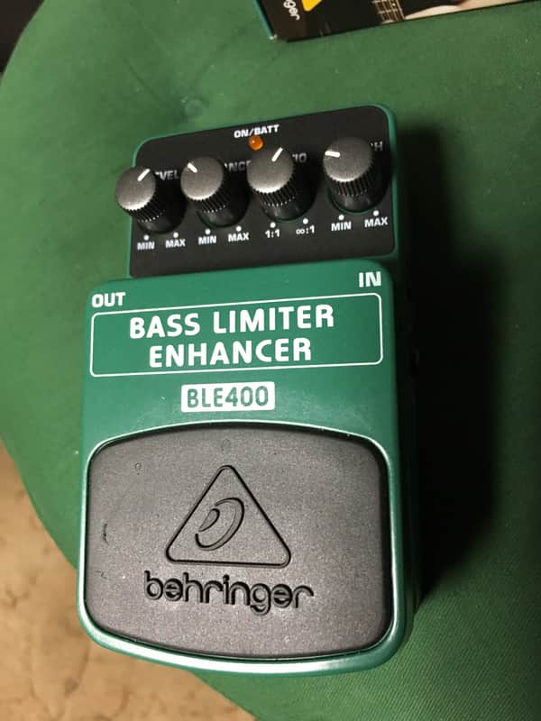 Behringer BLE400 Bass Limiter Enhancer Pedal image 1
