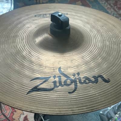Zildjian 14” ZBT Plus Medium Hi-Hat Bottom image 3