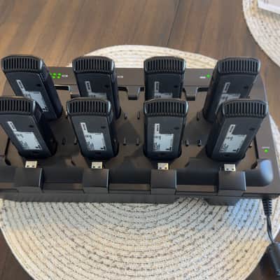 Shure MXW6/C10 Boundary Microphones and MXWNCS8 Networked Charger image 5