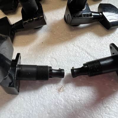 Martin 5 sets of new tuning Machines 2020 - Black image 4