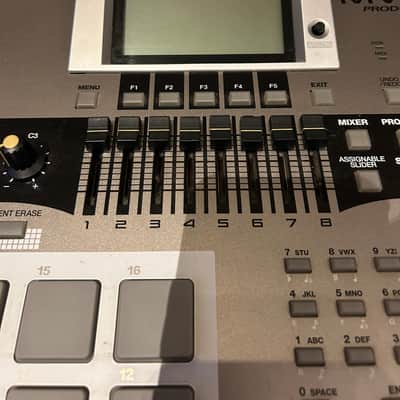 Roland MV-8000 2000s - Silver image 7