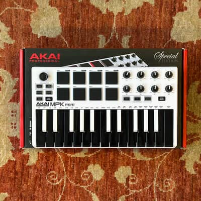 AKAI MPK mini Mk2 SE White