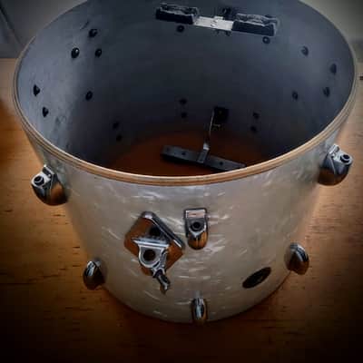 Gretsch Round Badge Jazz Kit Vintage 60s 16"x12" bass drum! image 25