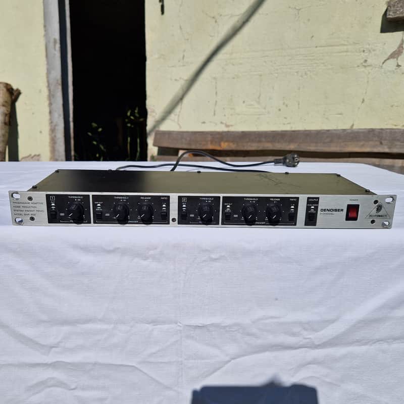 Behringer Denoiser SNR202 2-Channel Noise Reduction System 1990s - Black / Silver image 1