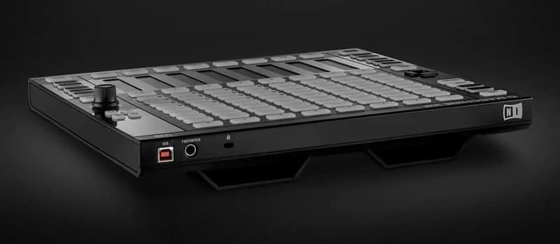 Native Instruments MASCHINE JAM Production & Sequencing Controller
