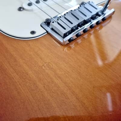 Fender Stratocaster American Standard 2003 Sunburst image 7