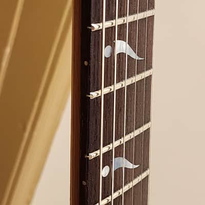 Carvin CT6 Beautiful Quilt Honey Burst image 12
