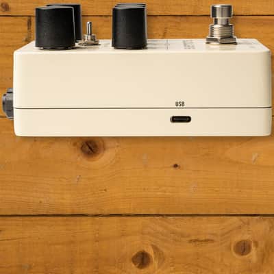Universal Audio Evermore Studio Reverb Guitar Pedal image 2