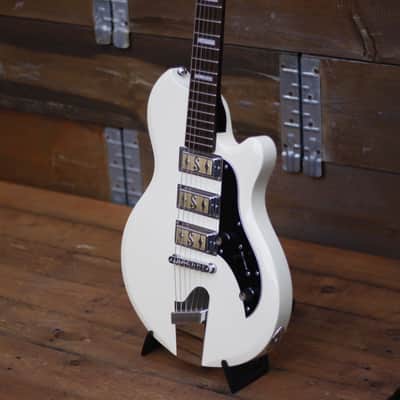 Supro Hampton 2016 - Antique White image 4