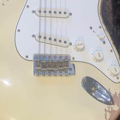 Fender Stratocaster custom shop 1967 reissue heavy relic vintage aged white image 3