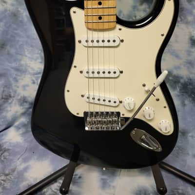 2008 Made in Mexico Fender Stratocaster Black Maple Pro Setup New Strings New Deluxe Fender Gigbag image 2