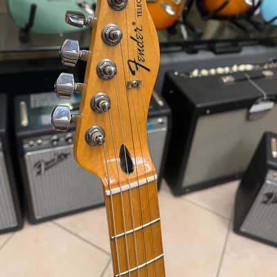 Fender Standard Telecaster 2006 - 2018 - Brown Sunburst image 3