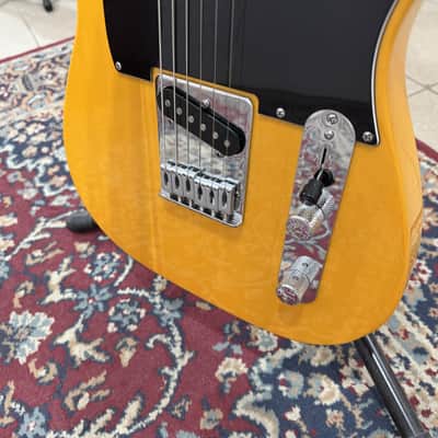 Fender Standard Telecaster, Maple Fingerboard, Black Pickguard, Butterscotch Blonde image 6