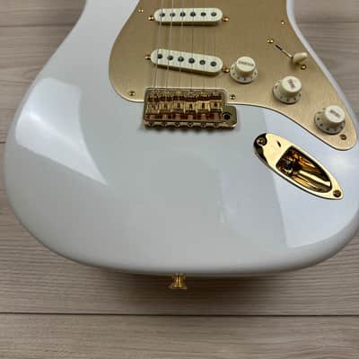 Fender Custom Shop Limited Edition 75th Anniversary Stratocaster NOS Guitar, Rosewood Fingerboard, Diamond White Pearl image 3