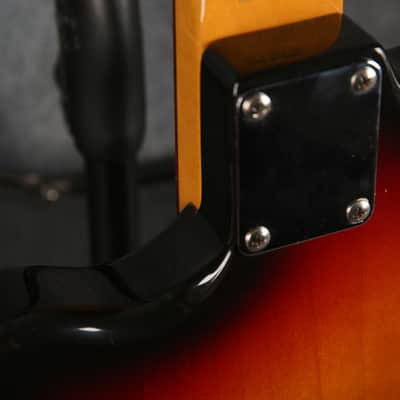 Fender Bass VI - Made in Japan - 3 Tone Sunburst - 2nd Hand image 8