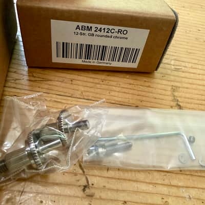 12-saddle Tune-O-Matic bridge for Rickenbacker 660/12 and 1993Plus image 2
