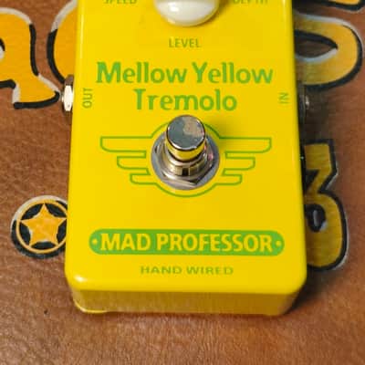 Mad Professor Mellow Yellow Tremolo 2010s - Yellow image 12