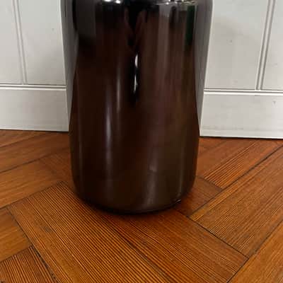 Apple Mac Pro Late 2013 - 10 core - 64GB Ram - 500Gb HD 2013 image 2